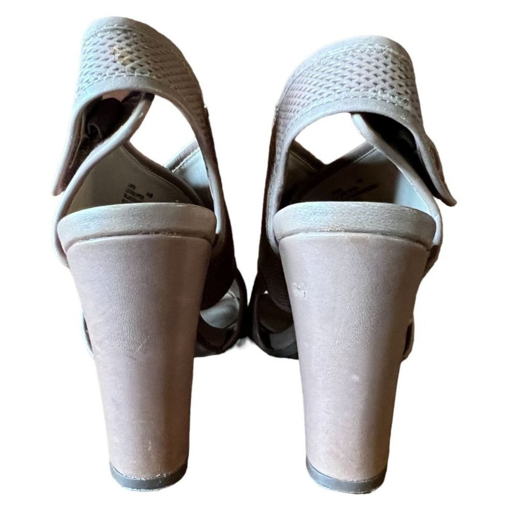 Nicole Shoes Womens Size 6.5M Beige Block Heel Peep Toe - Picture 2 of 8